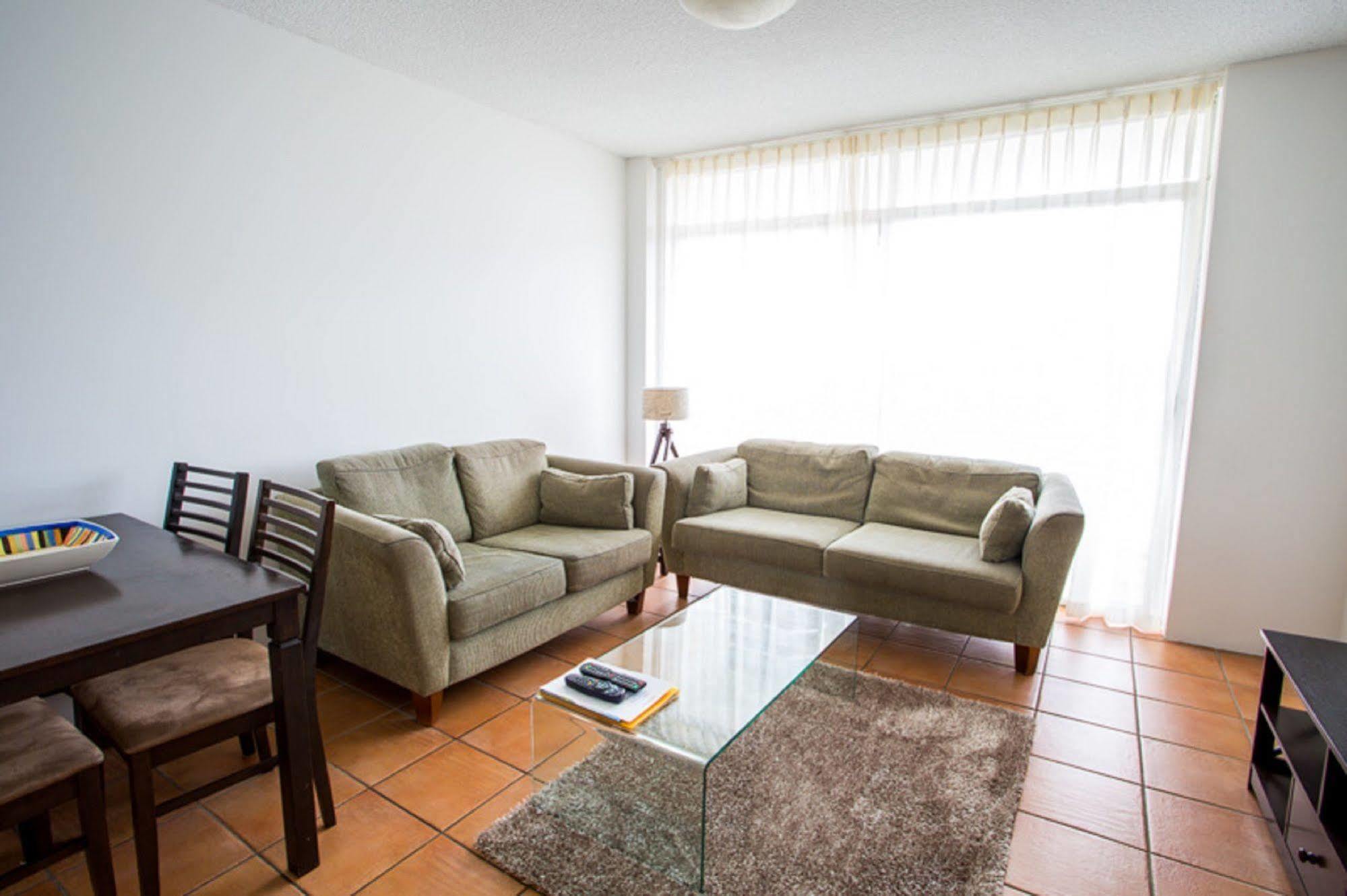 Suntower Holiday Apartments Гоулд Коуст Екстериор снимка