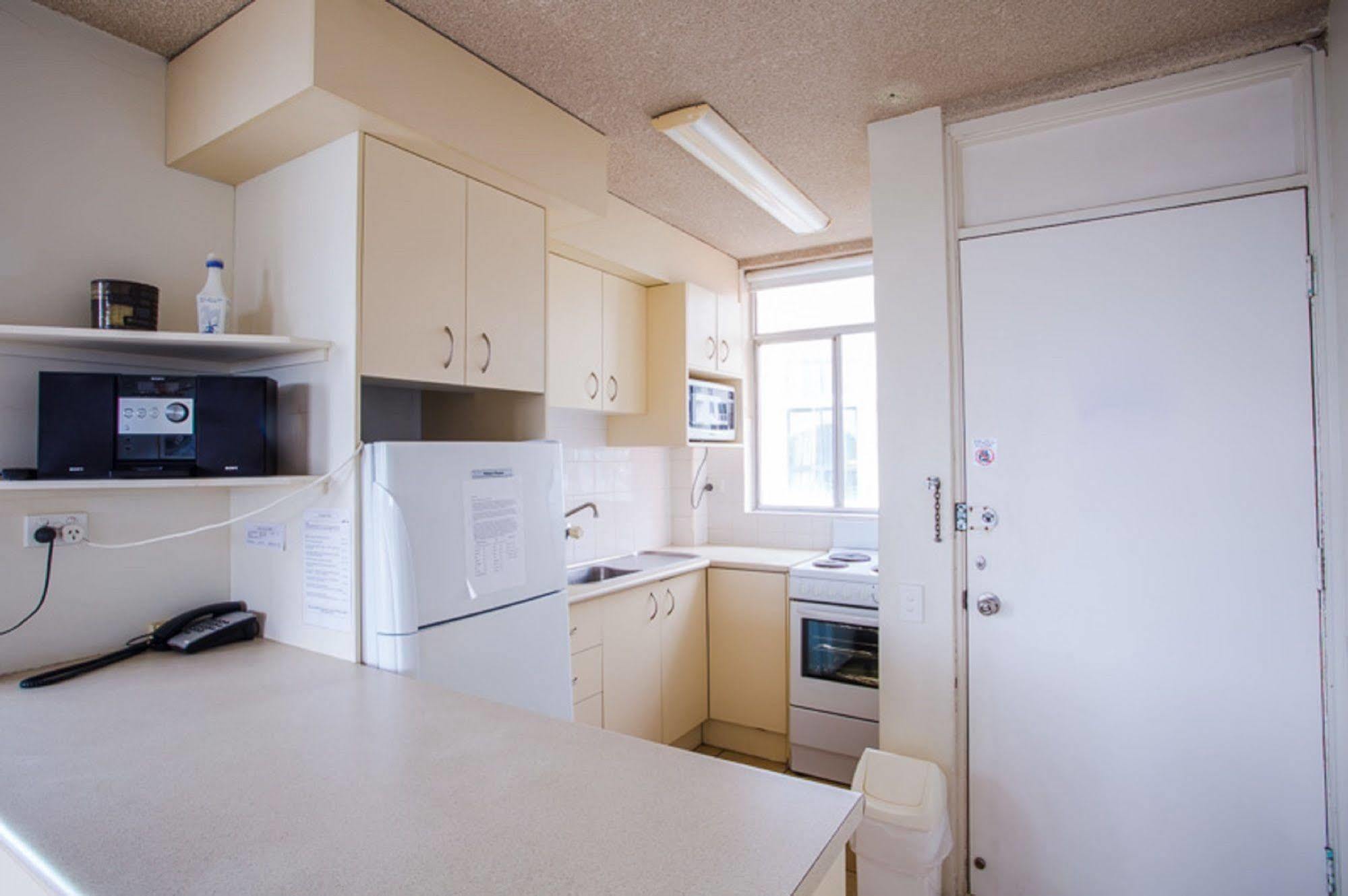 Suntower Holiday Apartments Гоулд Коуст Екстериор снимка